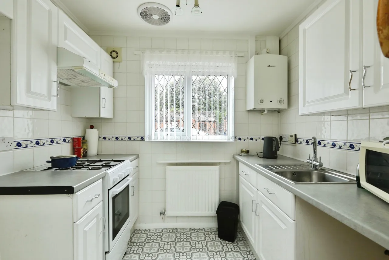 Moat Hills Court, Doncaster, DN5, photo 11