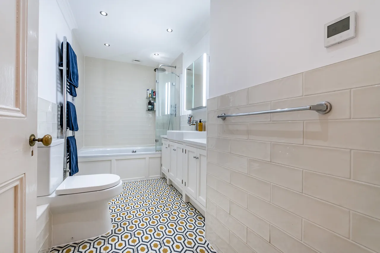 Brondesbury Villas, London, NW6, photo 8
