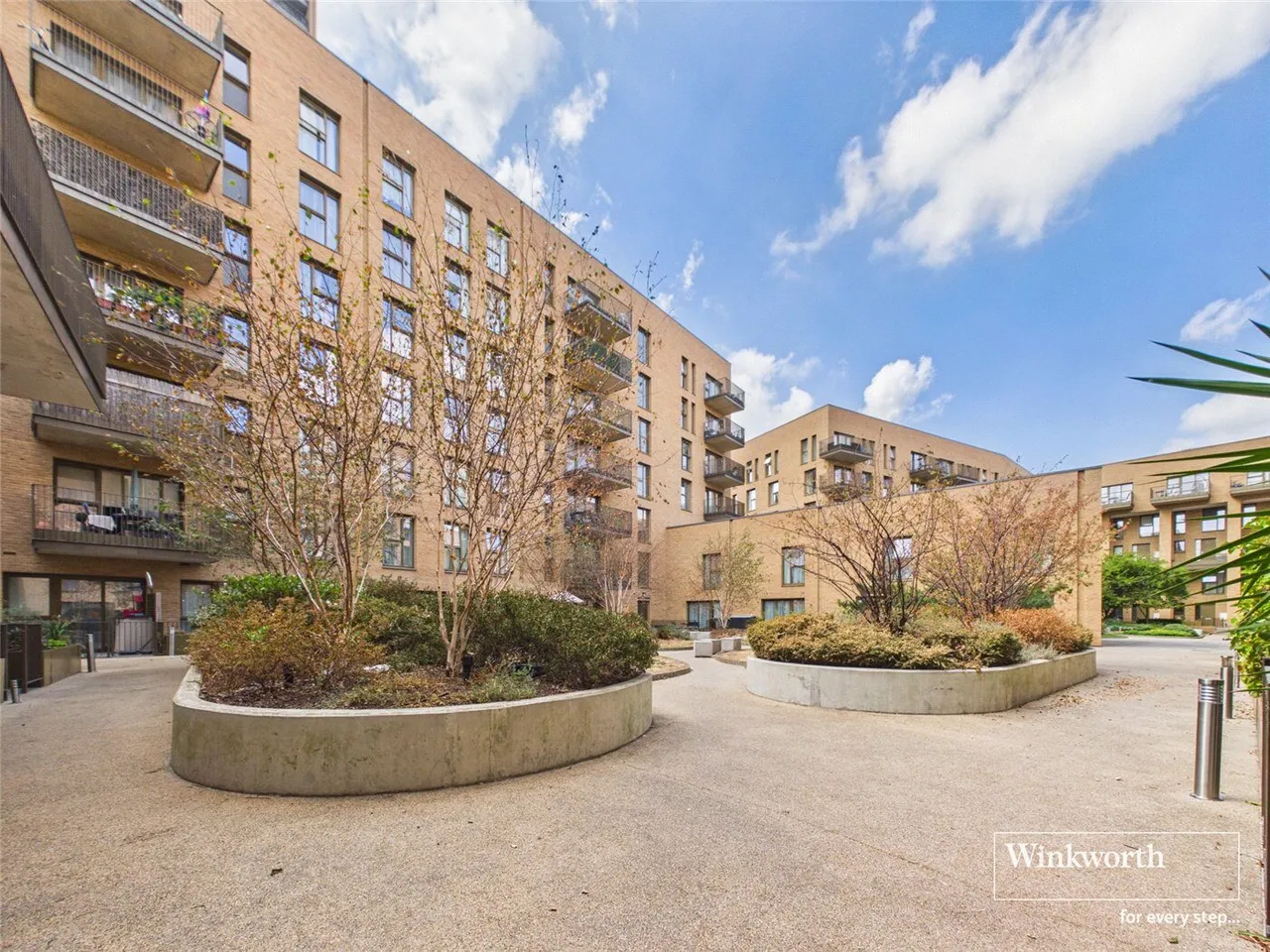 Perryfield Way, London, NW9, photo 11