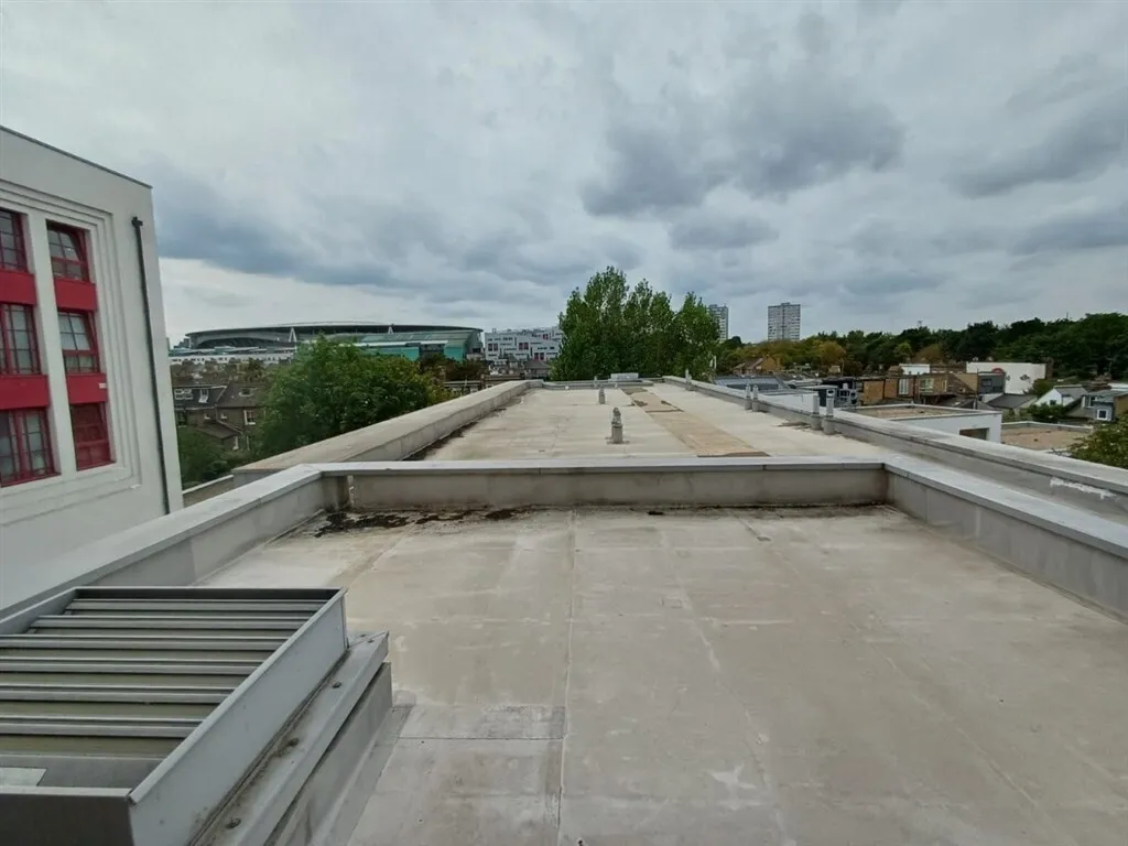 Highbury Stadium Square, London, N5, photo 4