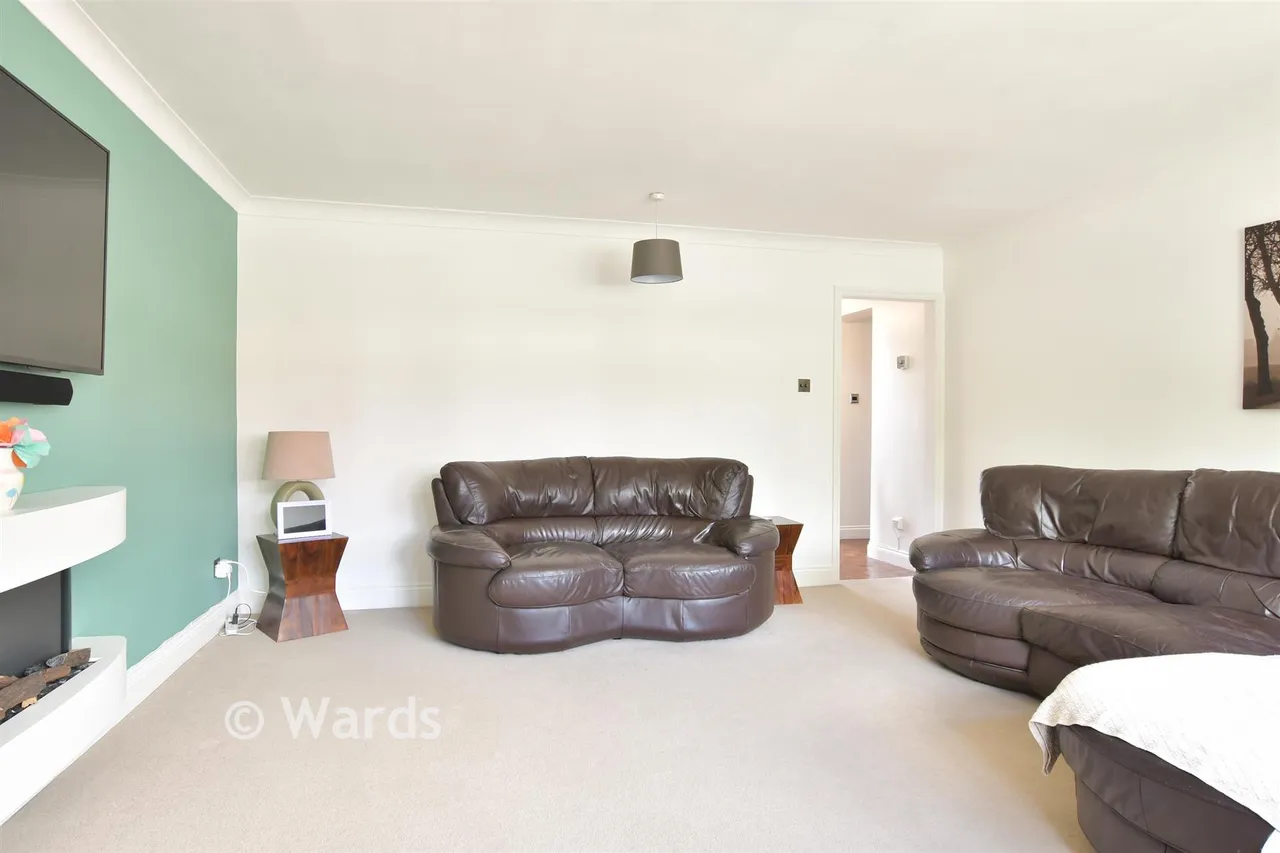 Fairlight Cross, Longfield, DA3, photo 6