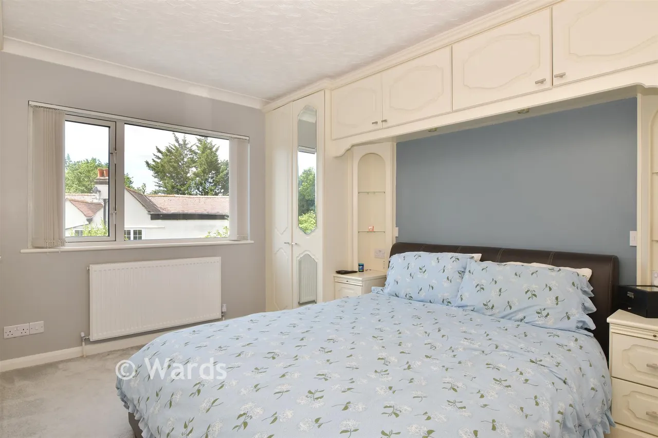 Fairlight Cross, Longfield, DA3, photo 9
