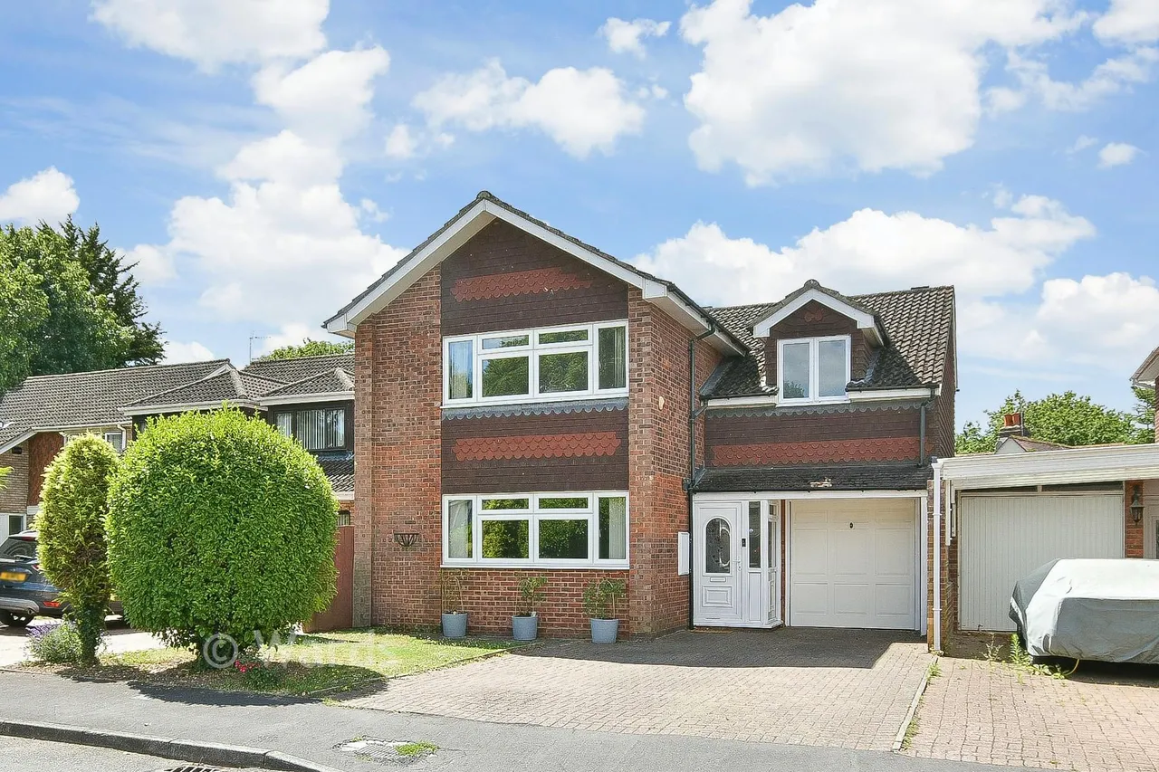 4 bed house for sale, Fairlight Cross, Longfield, DA3