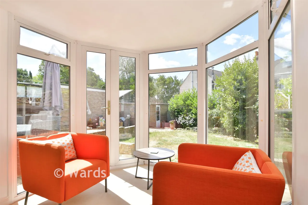 Fairlight Cross, Longfield, DA3, photo 3