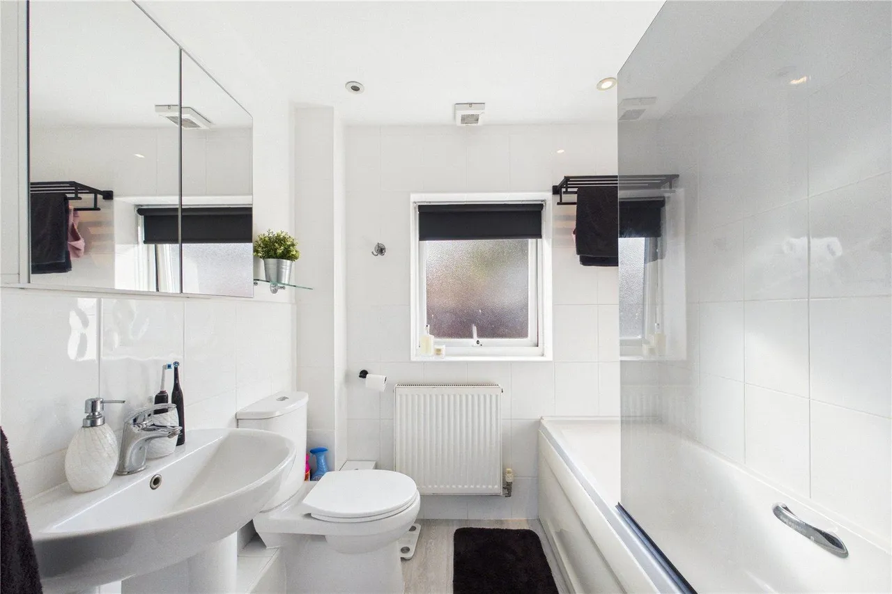 Carter Drive, Basingstoke, RG24, photo 7