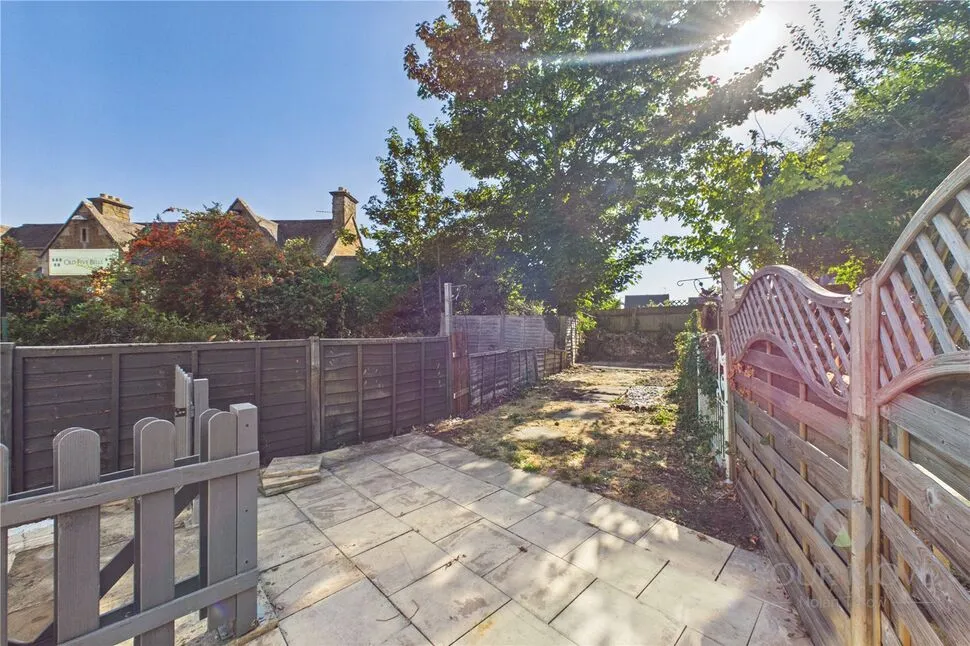 Harborough Road, Kingsthorpe, Northampton, Northamptonshire, NN2, photo 4