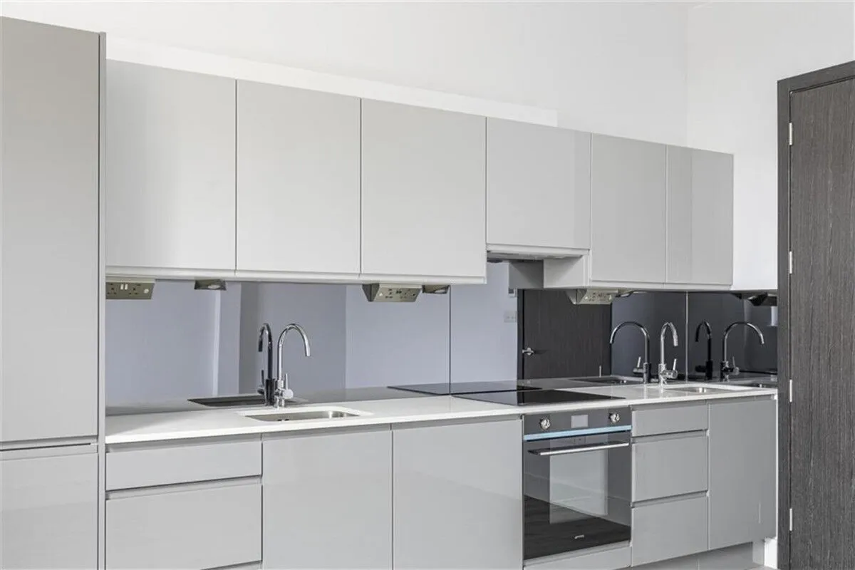 Flat 5, 54 Lordship Park, London, photo 5