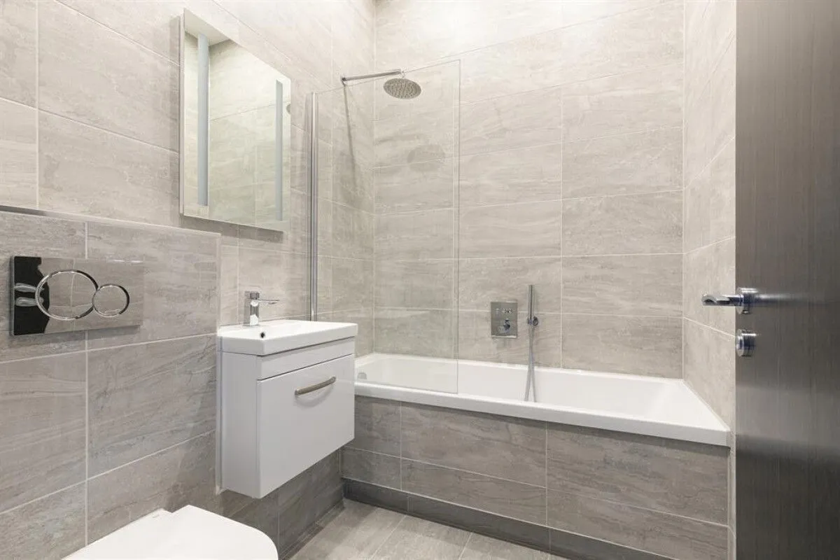 Flat 5, 54 Lordship Park, London, photo 4
