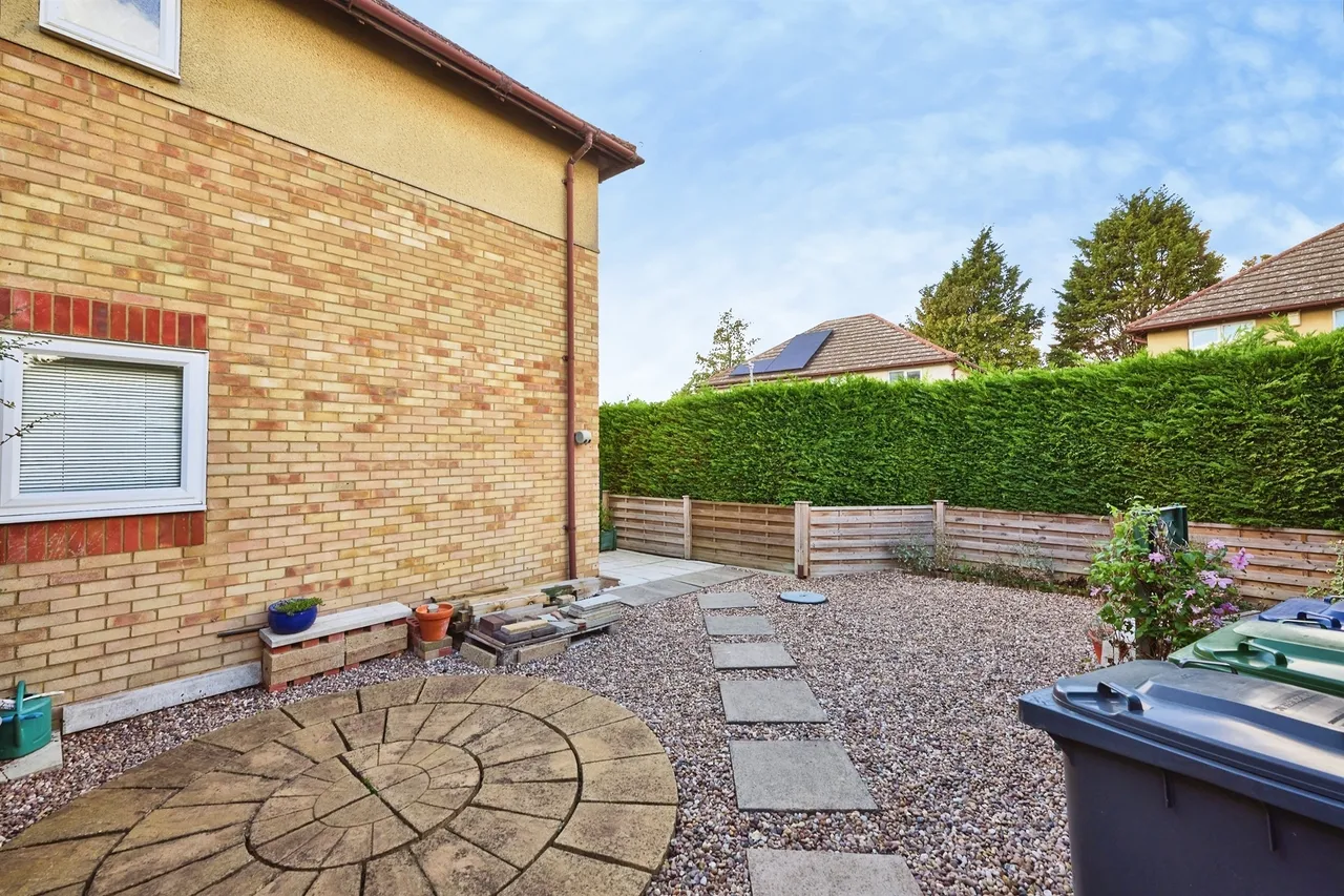 Lime Tree Close, Yaxley, PE7, photo 13