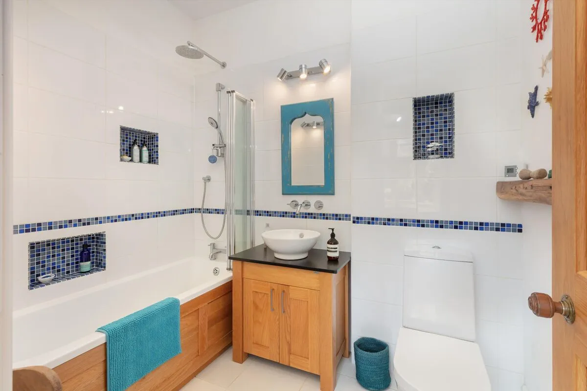 Wyke Road, Gillingham, SP8, photo 22