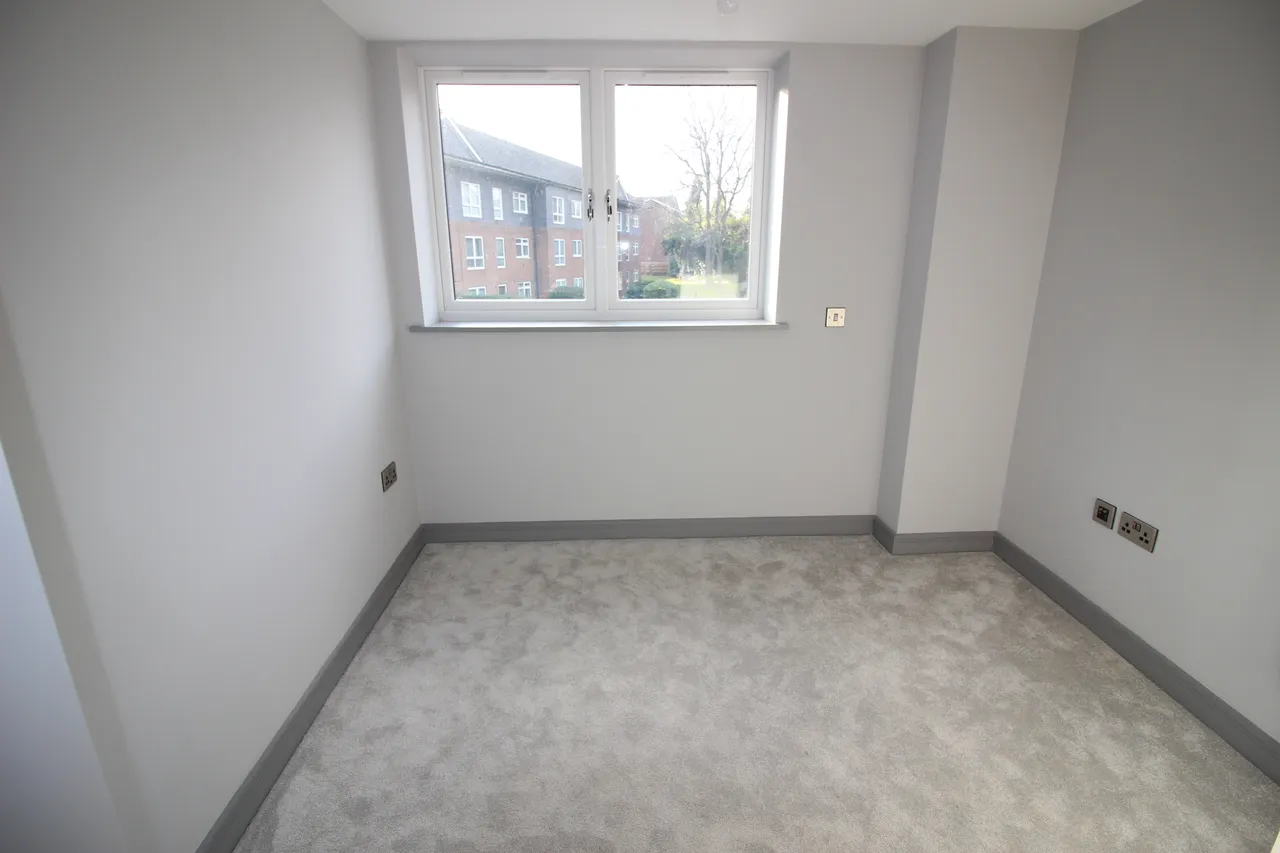 Park Terrace, WORCESTER PARK, Surrey, Worcester Park, KT47JZ, photo 6