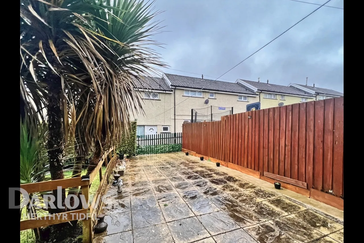 Cypress Close, Merthyr Tydfil, photo 8