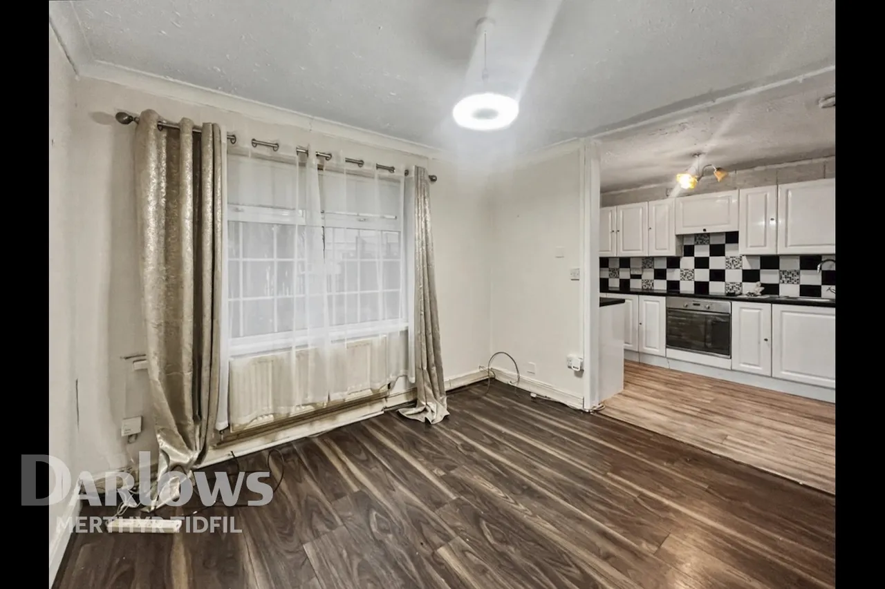 Cypress Close, Merthyr Tydfil, photo 18