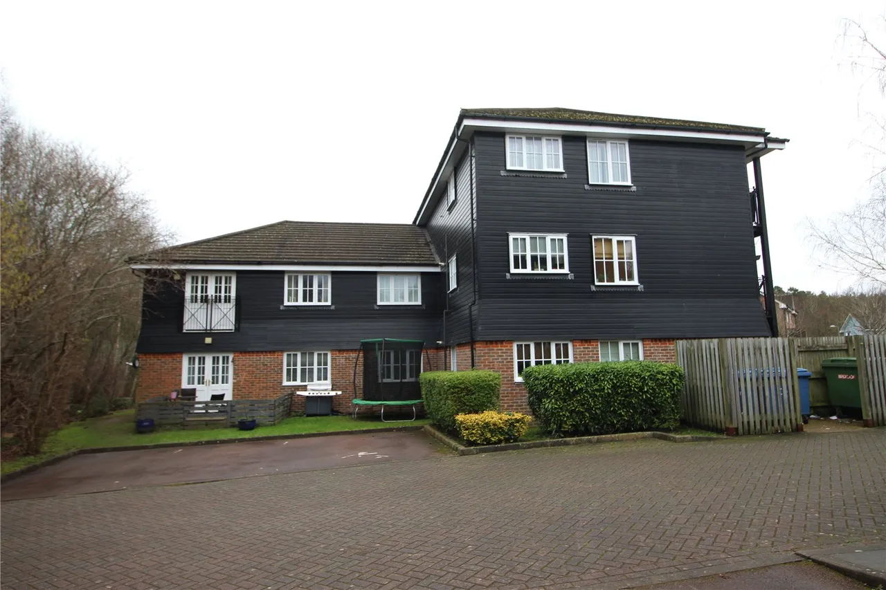 Twyford Close, Fleet, Hampshire, GU51 1JX, photo 13