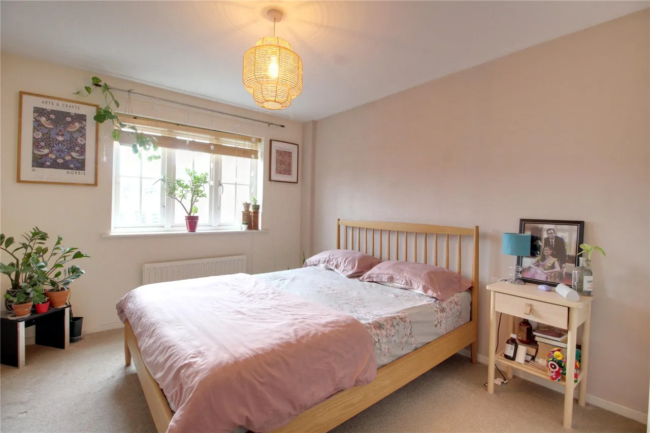 Twyford Close, Fleet, Hampshire, GU51 1JX, photo 4