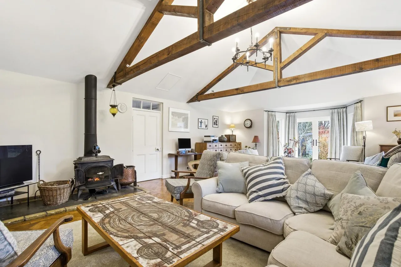 Beech House, Little Hadham, SG11, photo 4