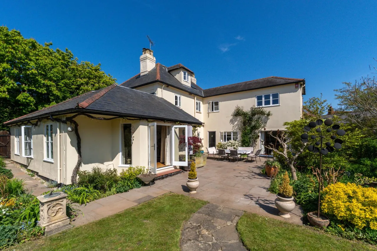 6 bed house for sale, Beech House, Little Hadham, SG11