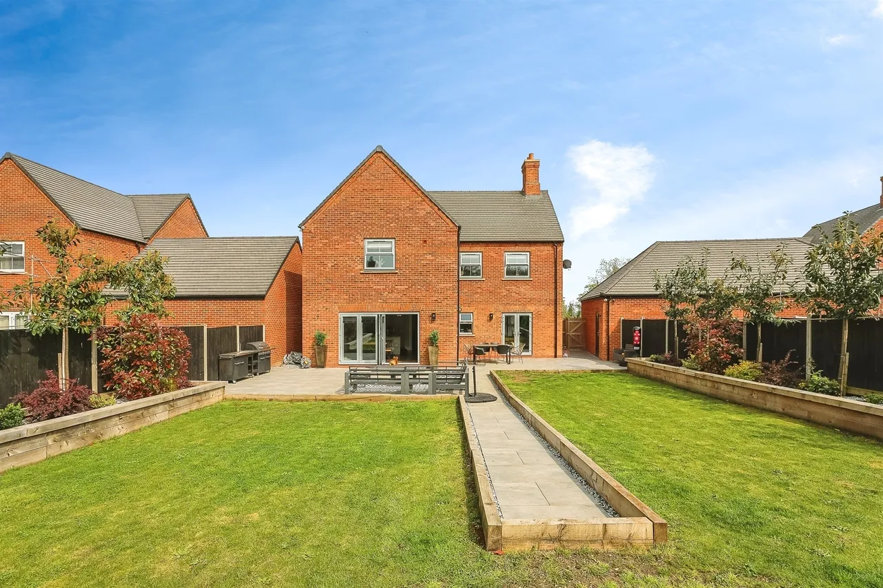 De Havilland Gardens, Huntingdon, PE26, photo 18
