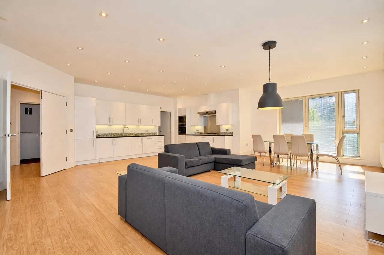 2 bed flat to rent, Spelman Street, London, E1