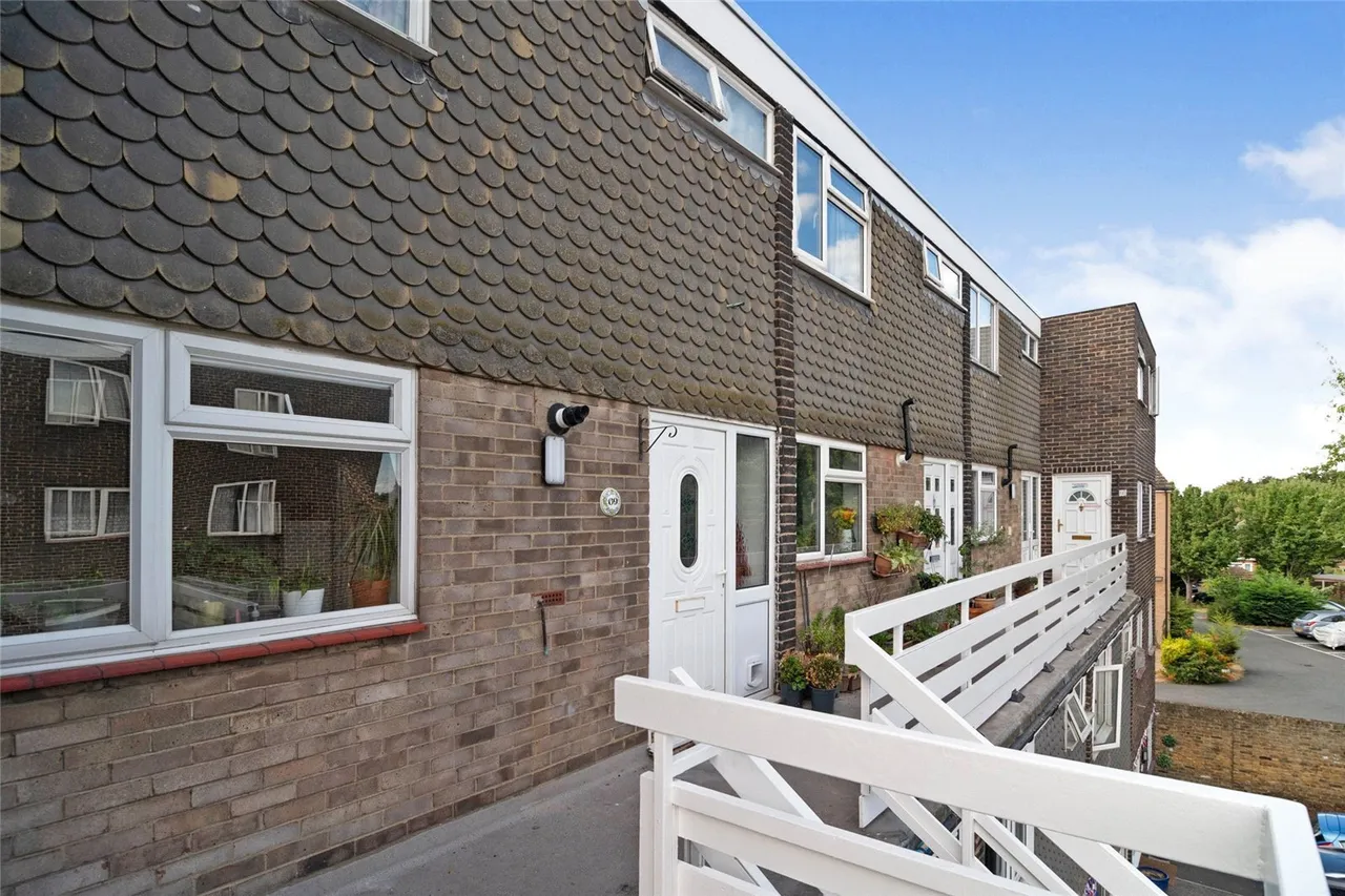 Peartree Close, South Ockendon, Essex, RM15, photo 14