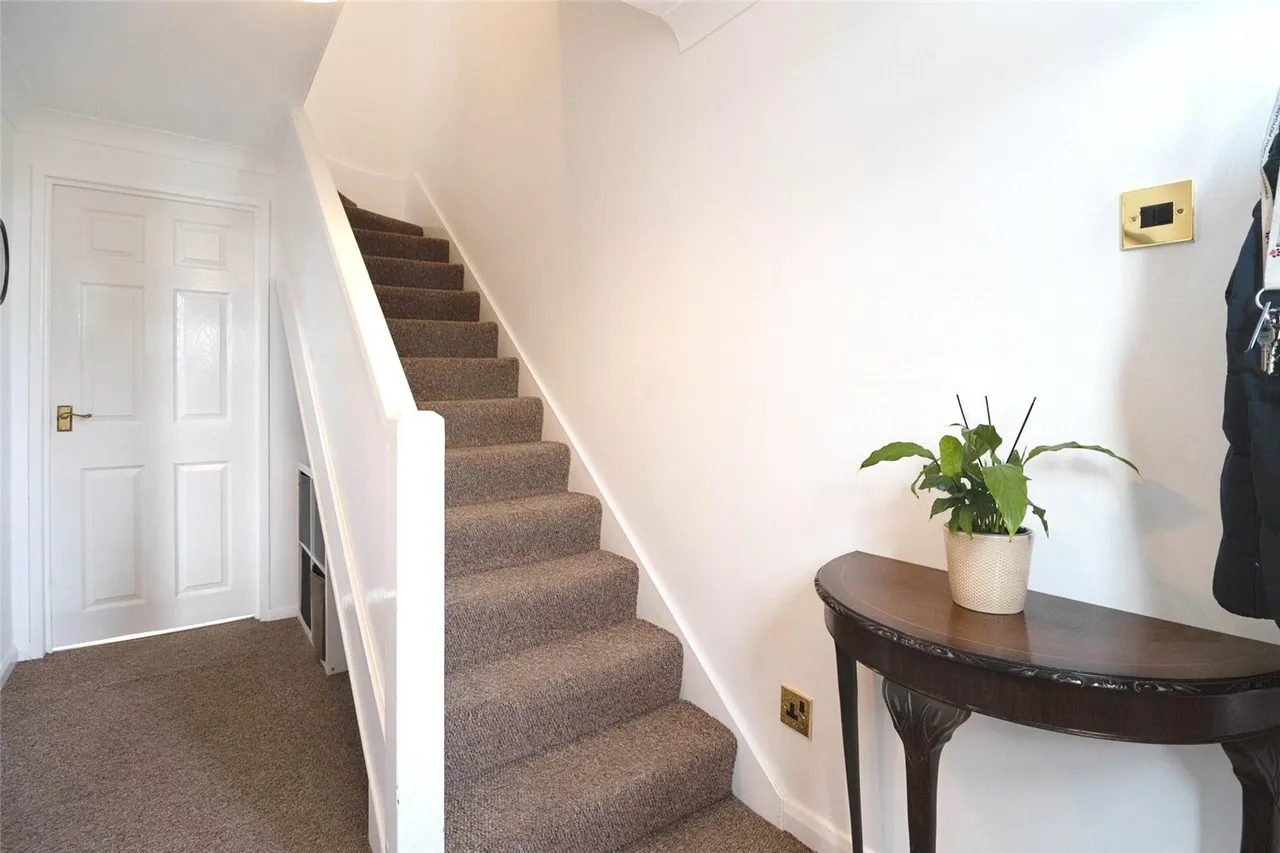 Peartree Close, South Ockendon, Essex, RM15, photo 5