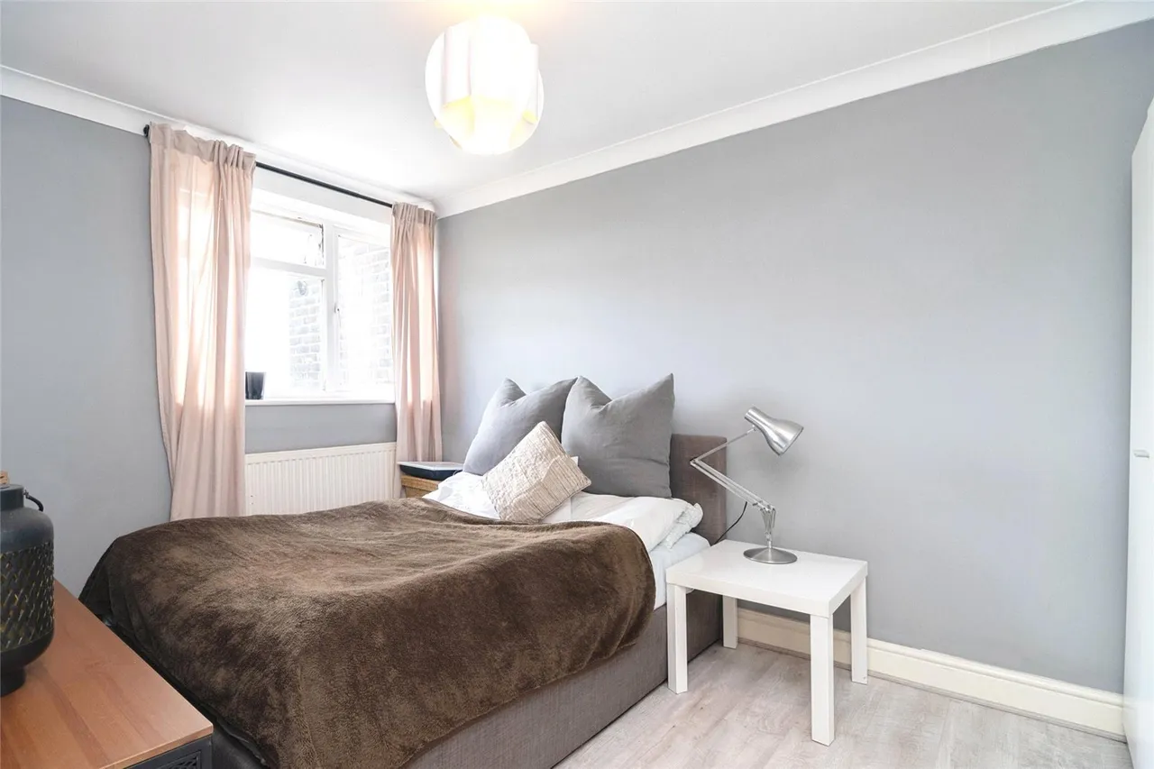 Peartree Close, South Ockendon, Essex, RM15, photo 12