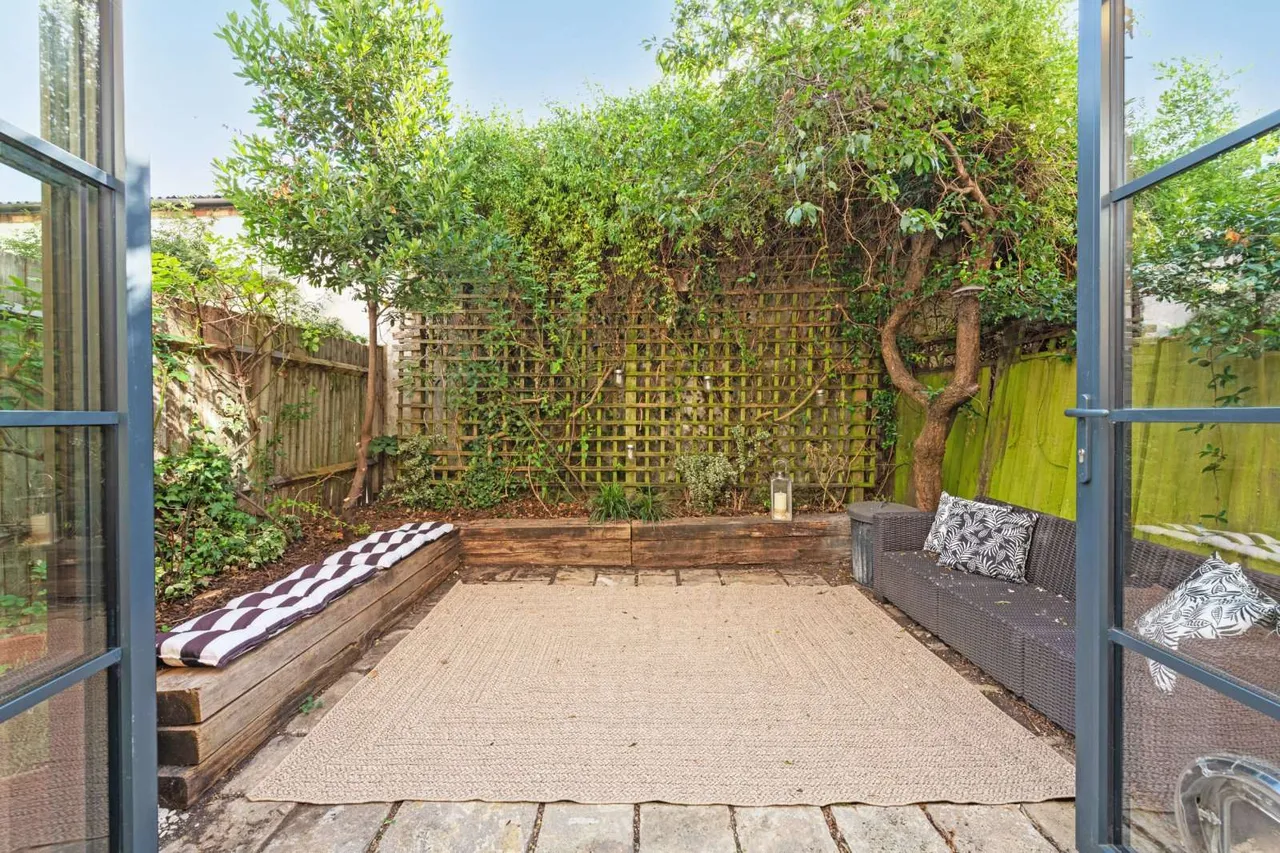Altenburg Gardens, London, SW11 1JJ, photo 12