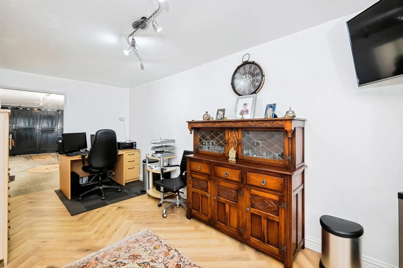 Fradgan Place, Newlyn, TR18, photo 33