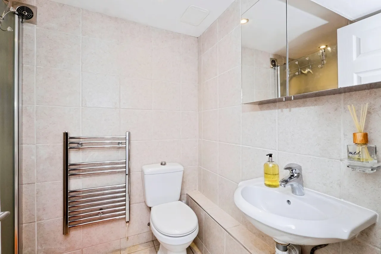 Fradgan Place, Newlyn, TR18, photo 31