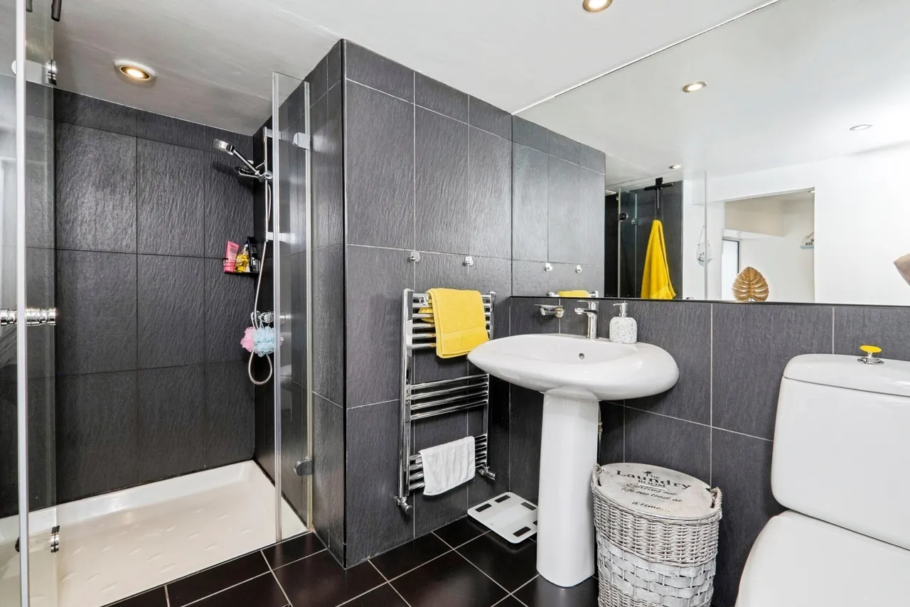 Fradgan Place, Newlyn, TR18, photo 11