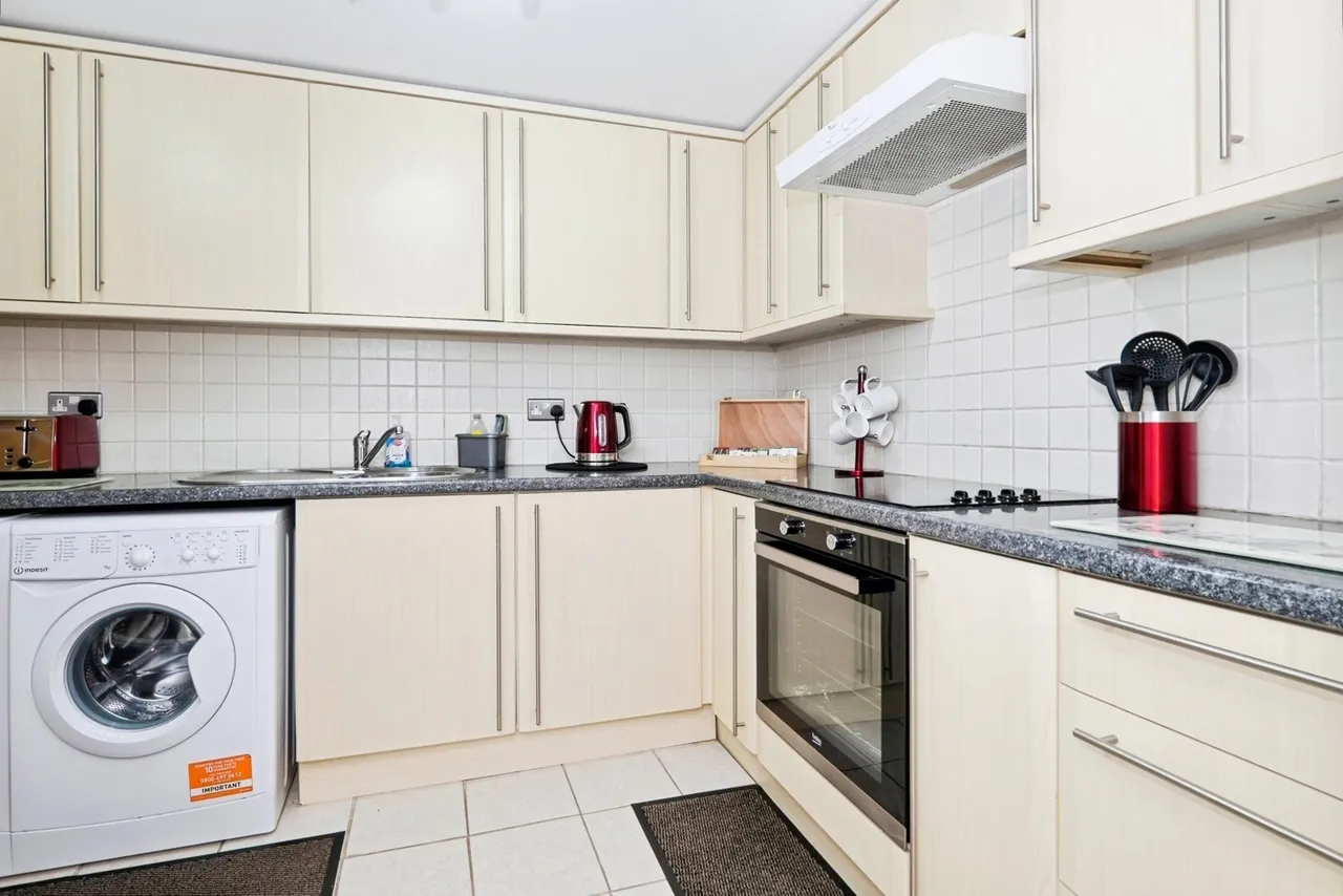 Fradgan Place, Newlyn, TR18, photo 28