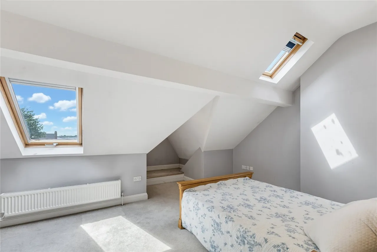 St. Ann's Hill, London, SW18, photo 6
