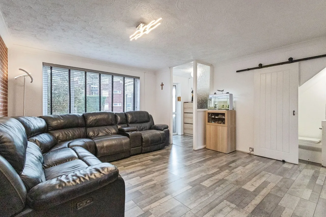 Ravenwood Drive, Audenshaw, Manchester, Greater Manchester, M34, photo 2