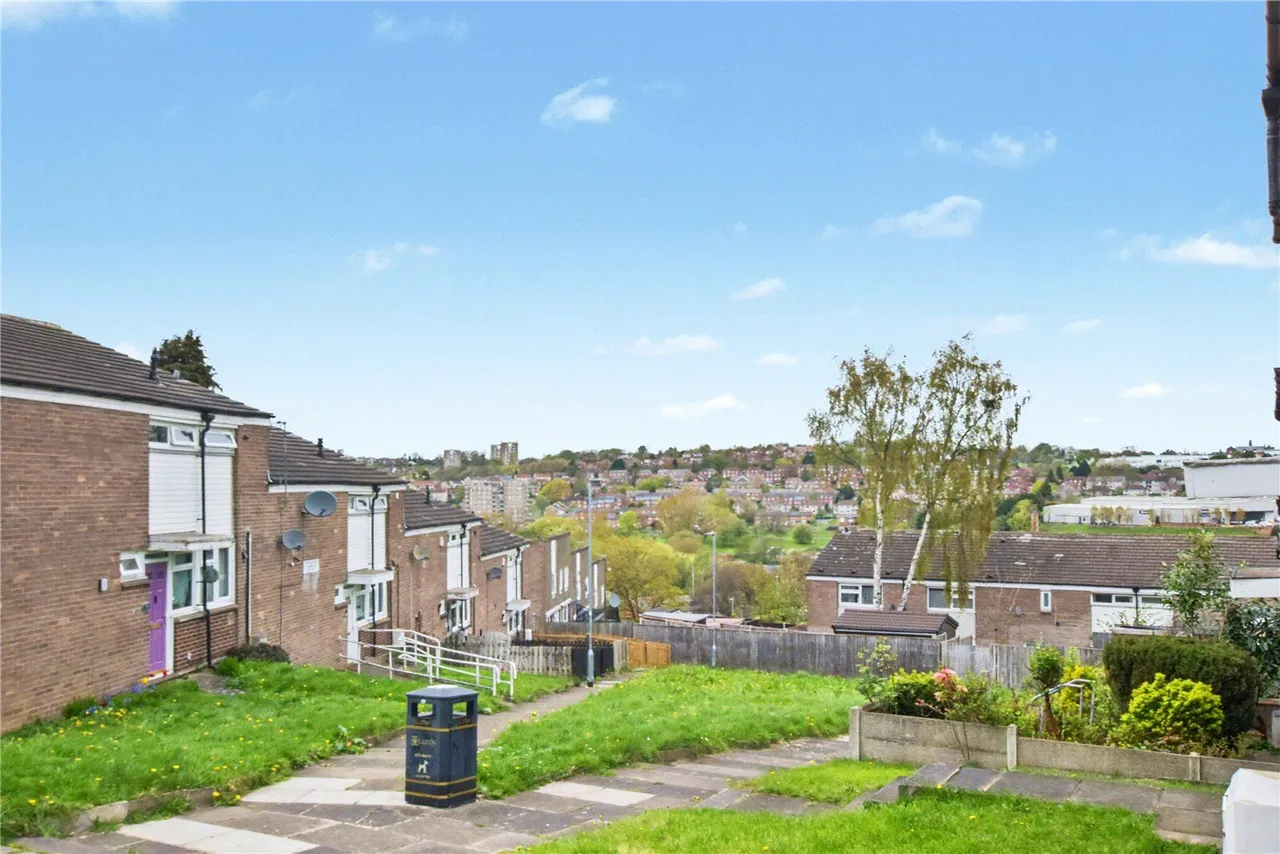 Bawn Drive, Leeds, LS12, photo 22