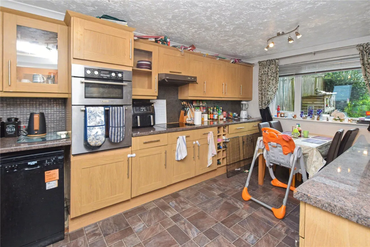 Bawn Drive, Leeds, LS12, photo 3