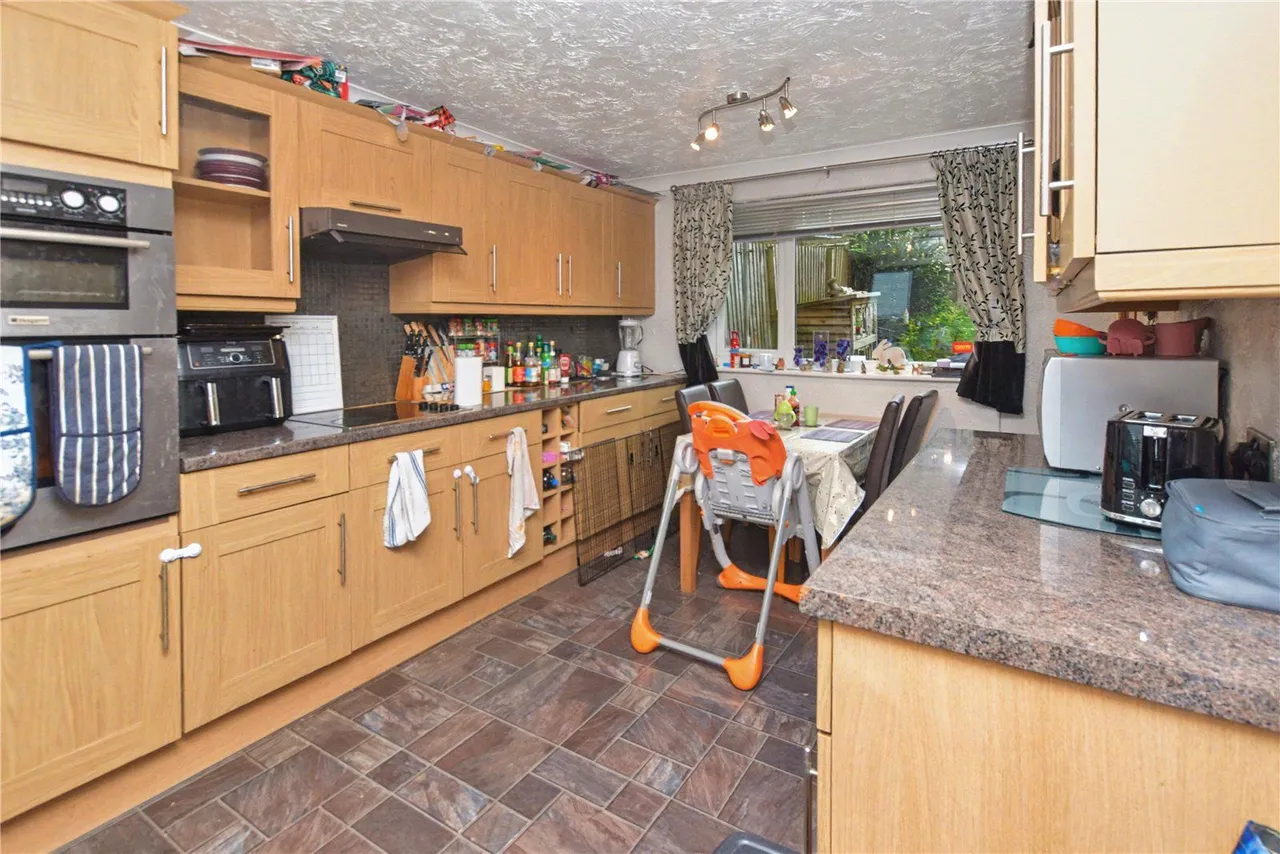 Bawn Drive, Leeds, LS12, photo 14