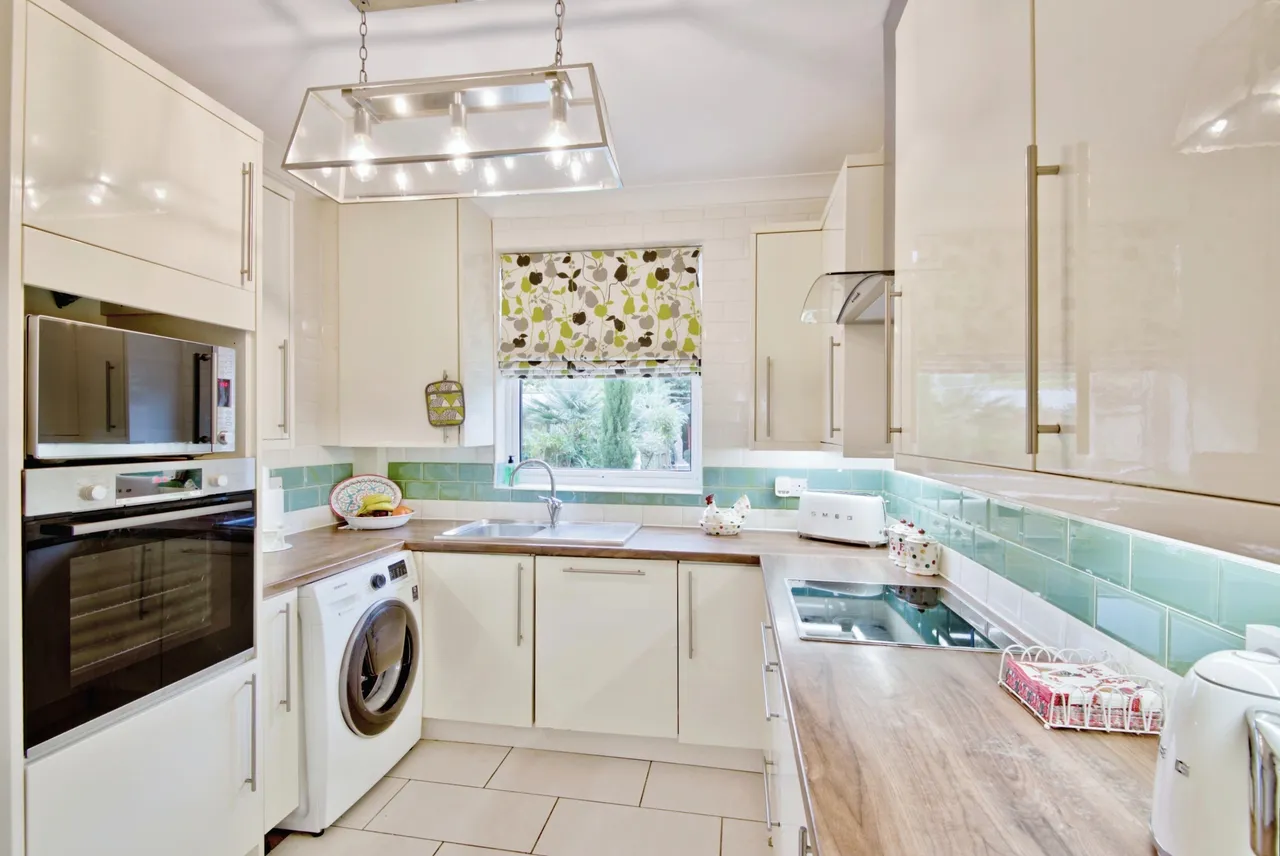 Woodgrange Drive, Southend-on-Sea, Essex, SS1, photo 4