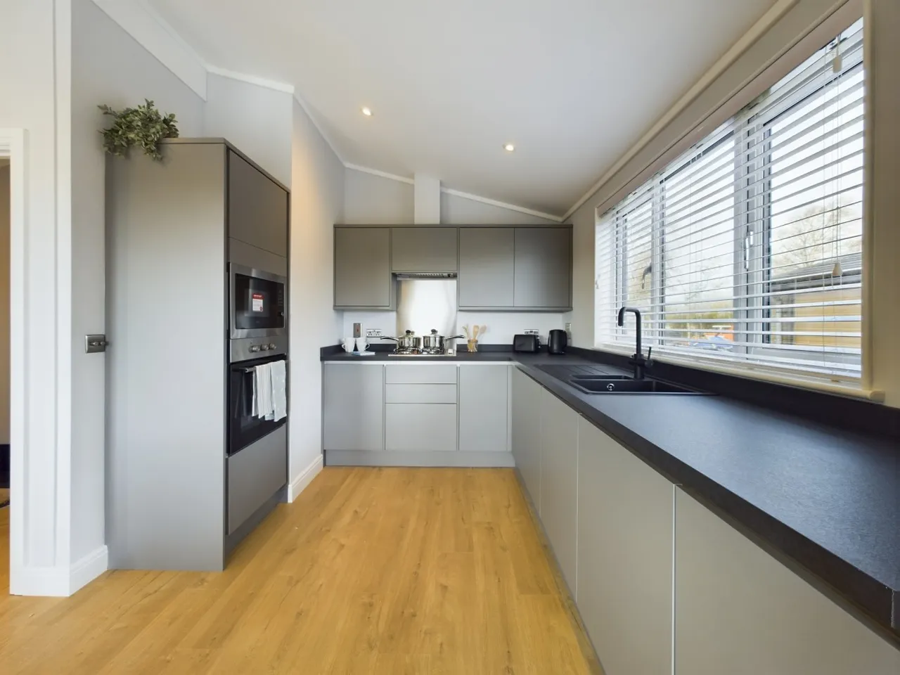 Sidmouth Road, Rousdon, DT7, photo 6