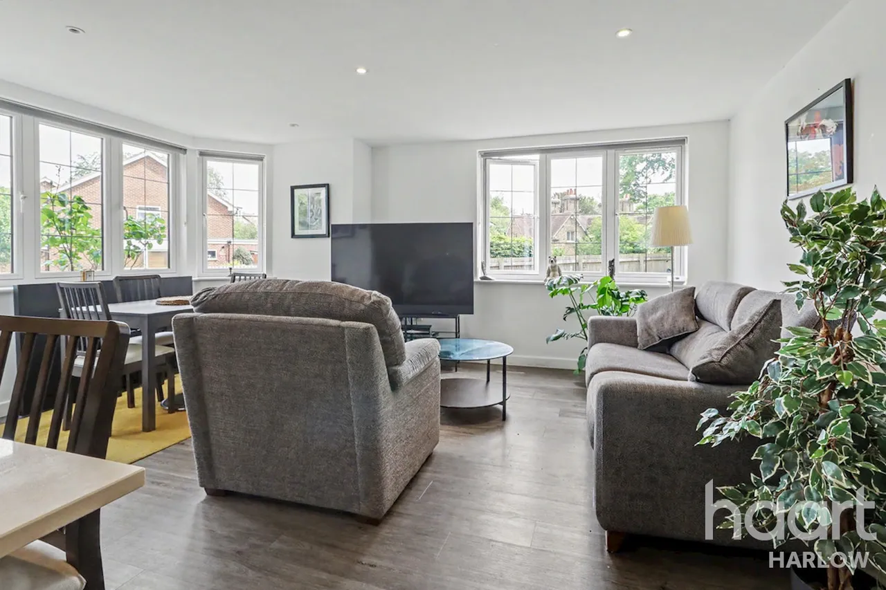 Hobbs Cross Road, Harlow, CM17, photo 2