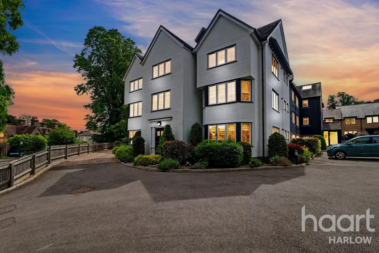 Hobbs Cross Road, Harlow, CM17, photo 5
