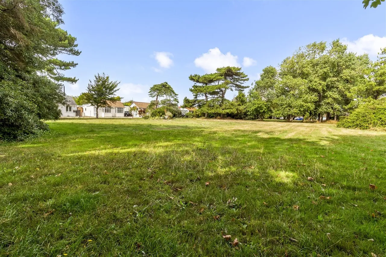 The Poplars, Ferring, Ferring Worthing, photo 14