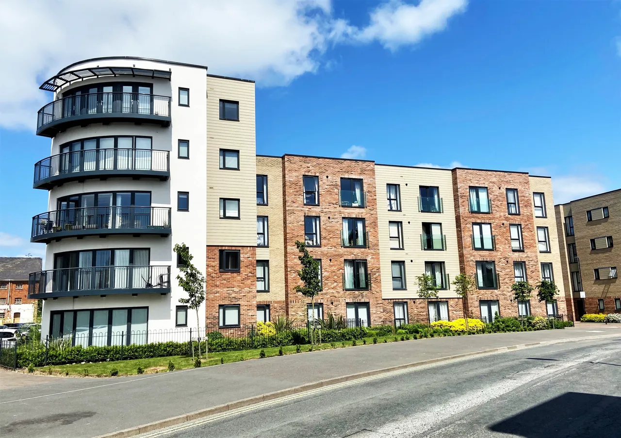 1 bed flat for sale — Harland Court, Bury St Edmunds, IP32
