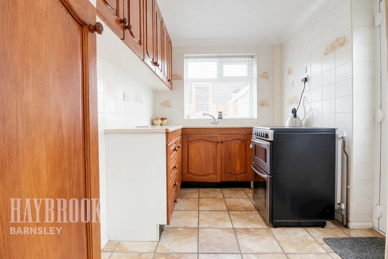 Coleridge Avenue, Monk Bretton, photo 4