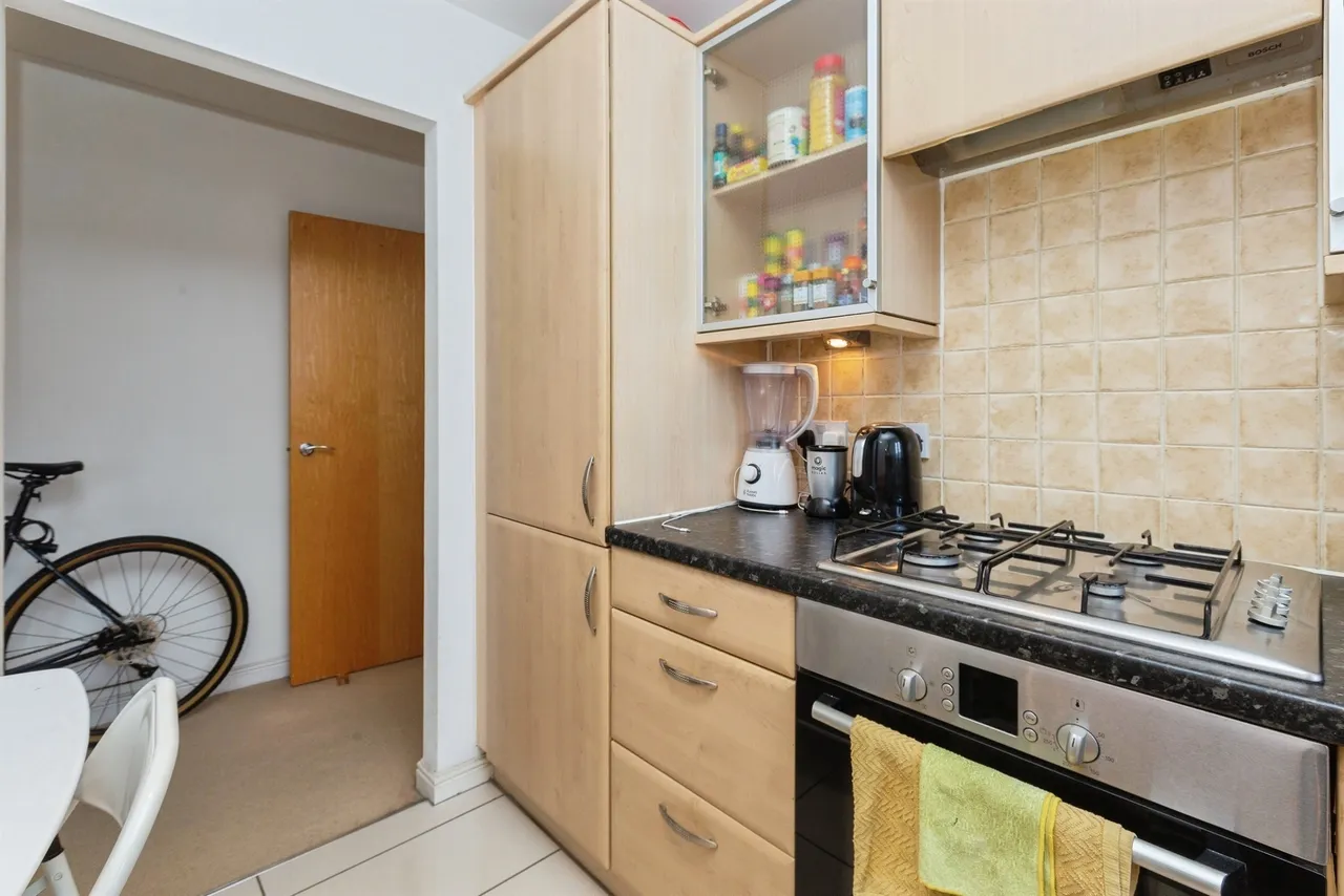 Coxhill Way, Aylesbury, HP21, photo 8