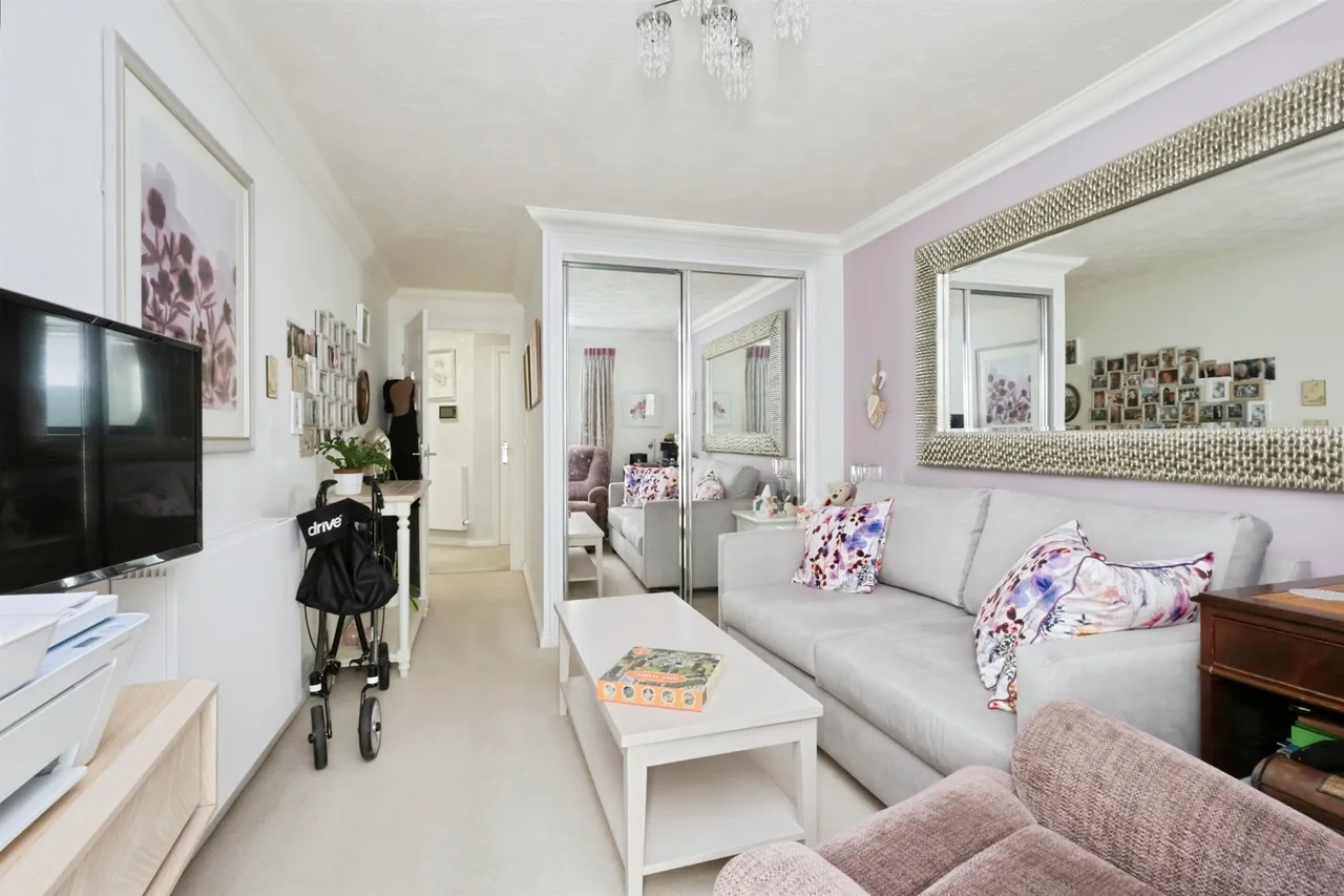 Southfields Road, Eastbourne, photo 6