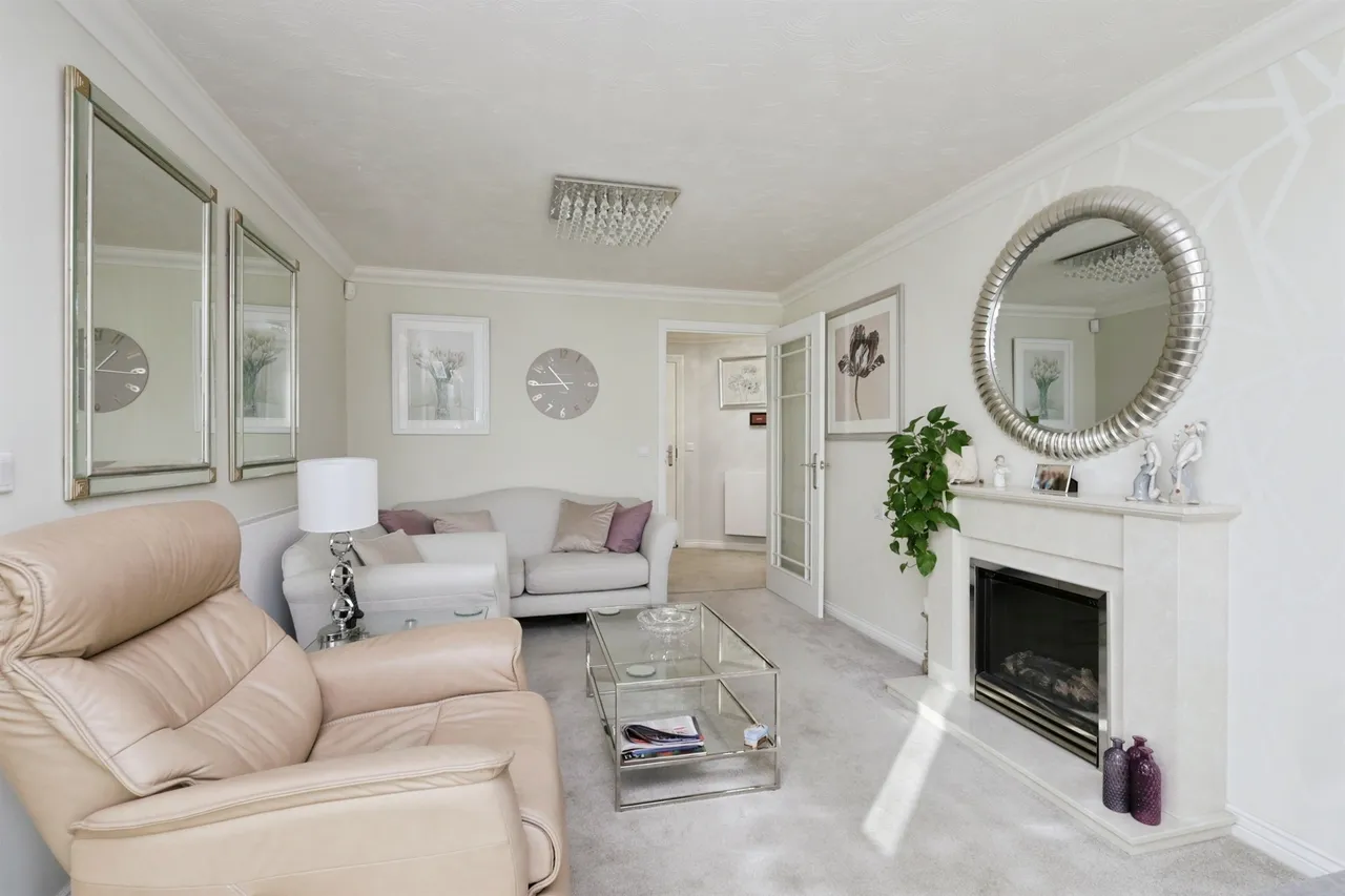 Southfields Road, Eastbourne, photo 2