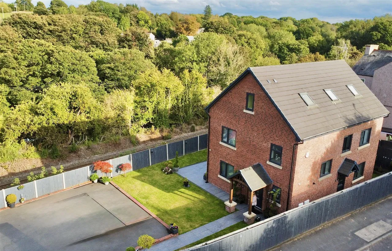 Station View Hawarden Road, Caergwrle, LL12, photo 2