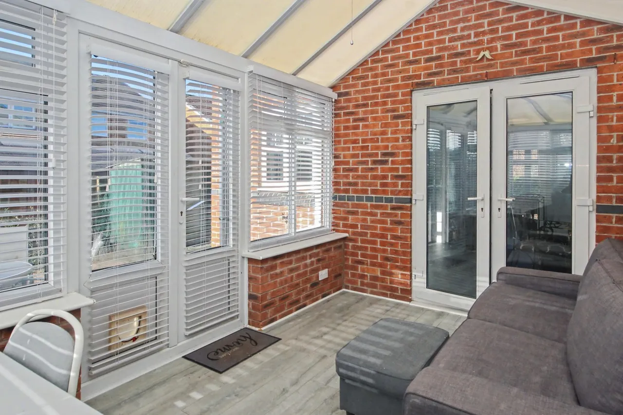 Waltersgreen Crescent, Golborne, WA3, photo 11