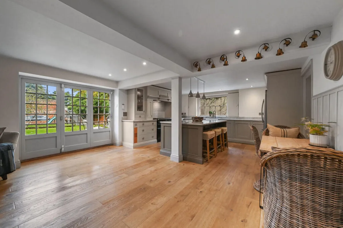 Lexdon Road, Essex, Colchester, CO3 3TE, photo 11