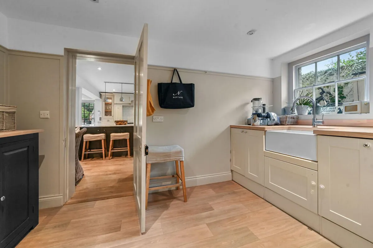 Lexdon Road, Essex, Colchester, CO3 3TE, photo 15
